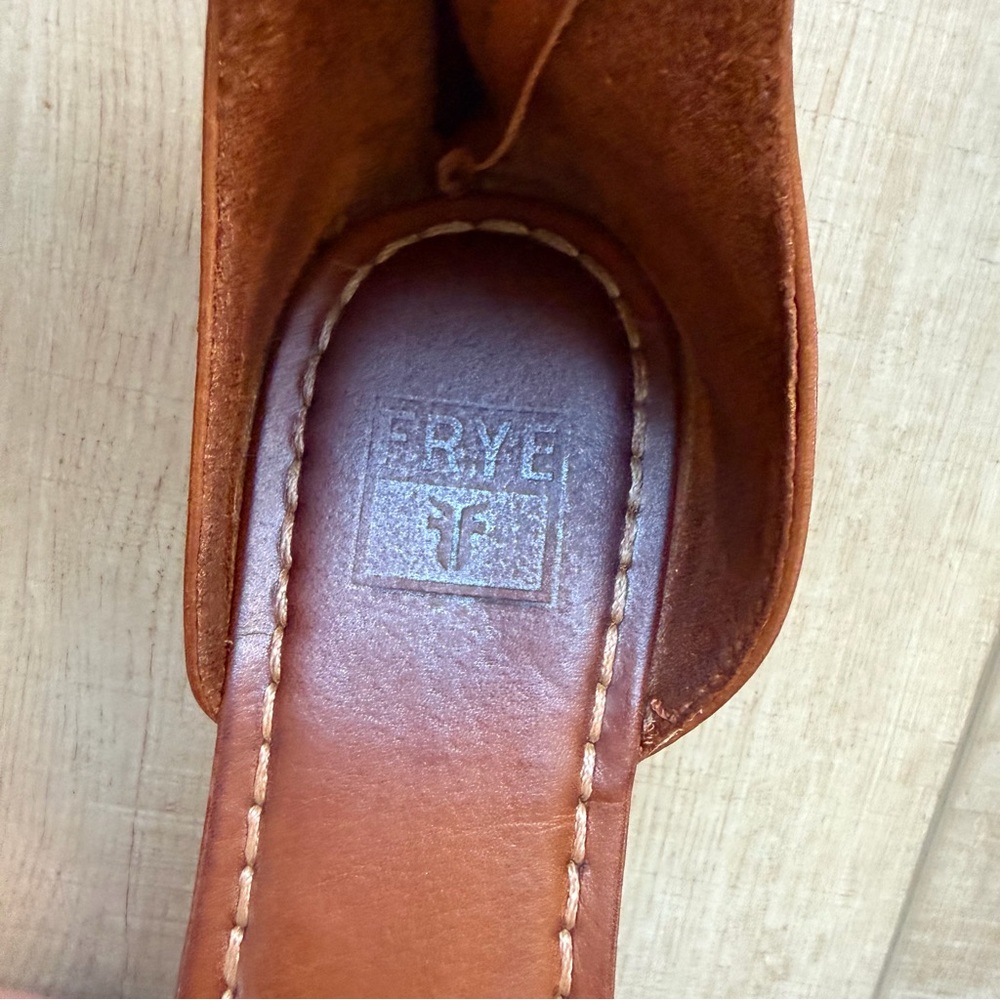 Frye Carson Sandals Womens Size 8 Ankle Strap Brown Leather Designer Summer Flat - Picture 5 of 6